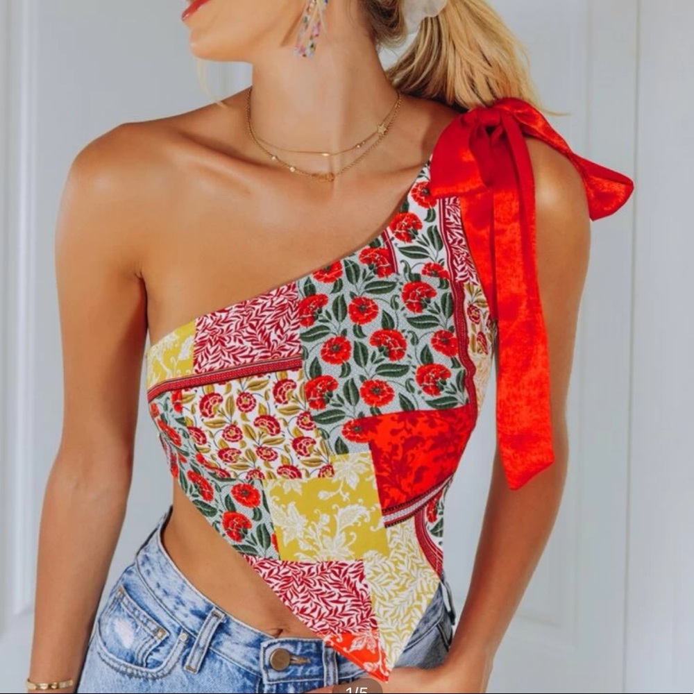 SHEIN one shoulder top. Size L.